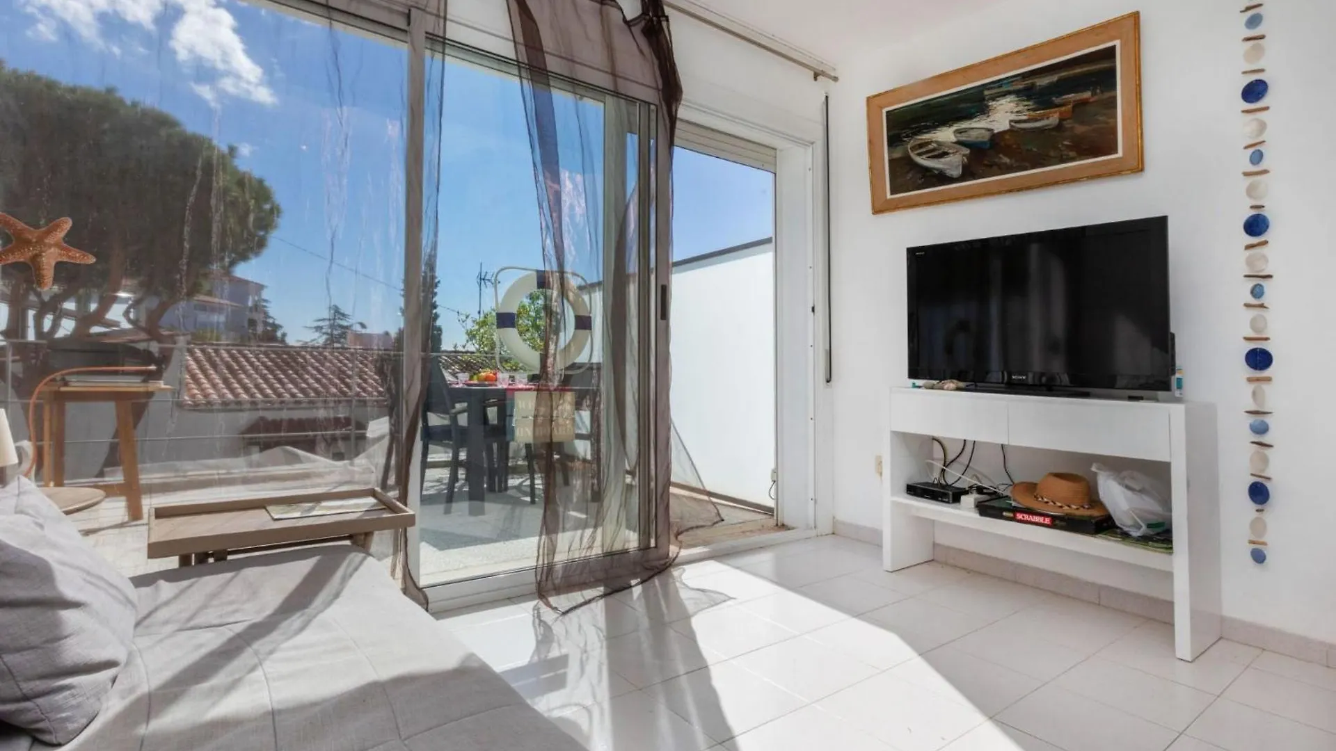 Apartment Grifeu-2 By Interhome Llanca