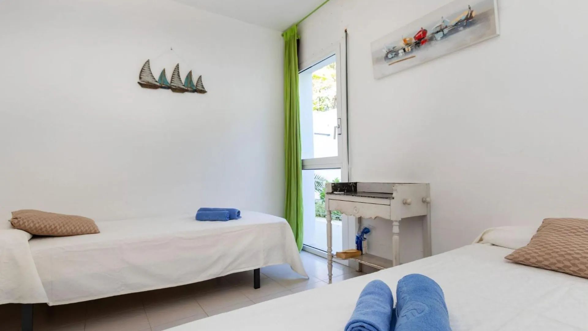 Apartment Grifeu-2 By Interhome Llança